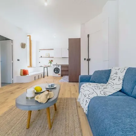 Apartman Bakara, Elegant T2 Au Coeur Des Halles De